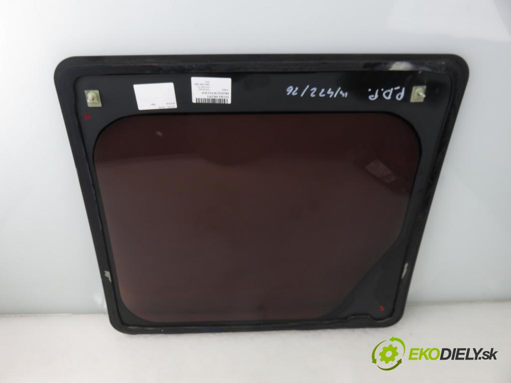 FORD TOURNEO CONNECT KOMBIVAN 2003 66,00 1.8 TDCi - HCPB 1753,00 okno dveře posúvne P