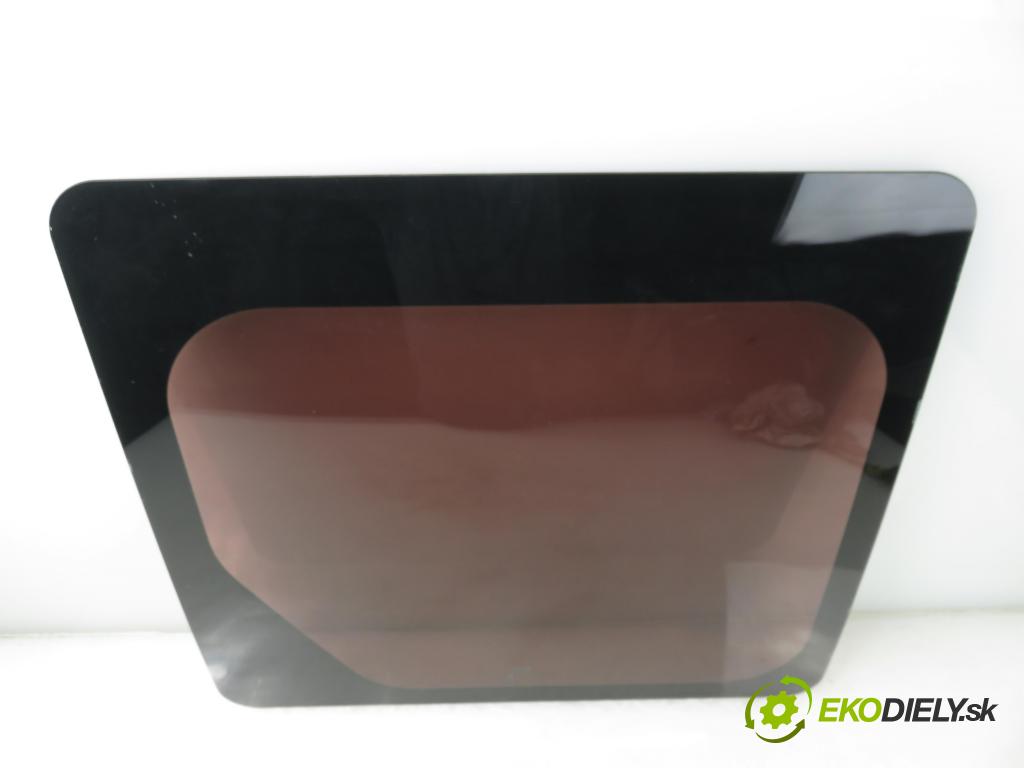 FORD TOURNEO CONNECT KOMBIVAN 2003 66,00 1.8 TDCi - HCPB 1753,00 okno dveře posúvne P