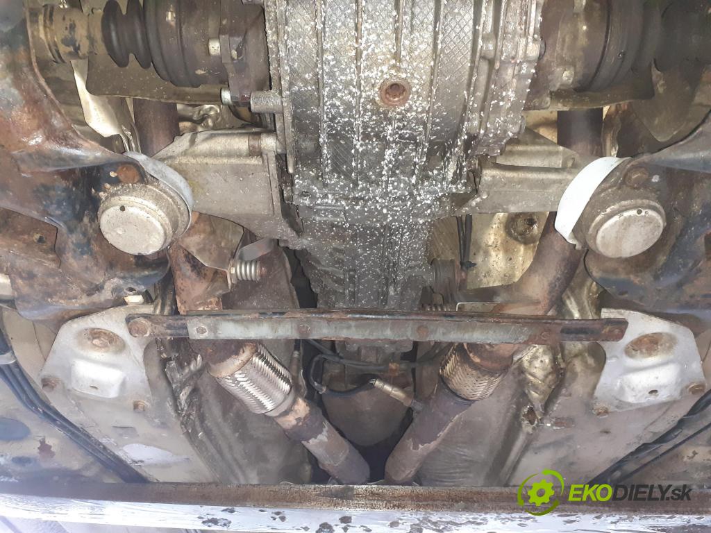 AUDI A6 Avant (4B5, C5) KOMBI 2003 125,00 2.4 quattro - BDV 2393,00 převodovka MANUALNA GGL