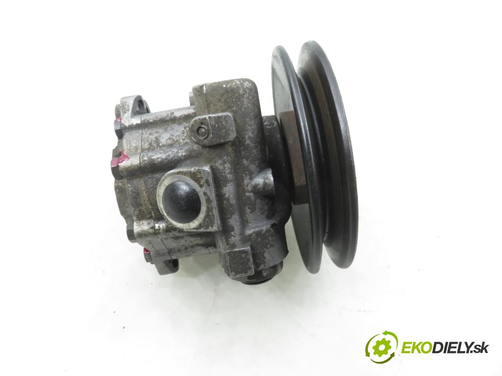 VW TRANSPORTER IV Skrzynia (70XA) KABINA/PLATFORMA 1994 55,00 2.4 D - AJA 2370,00 pumpa servočerpadlo  (Servočerpadlo)