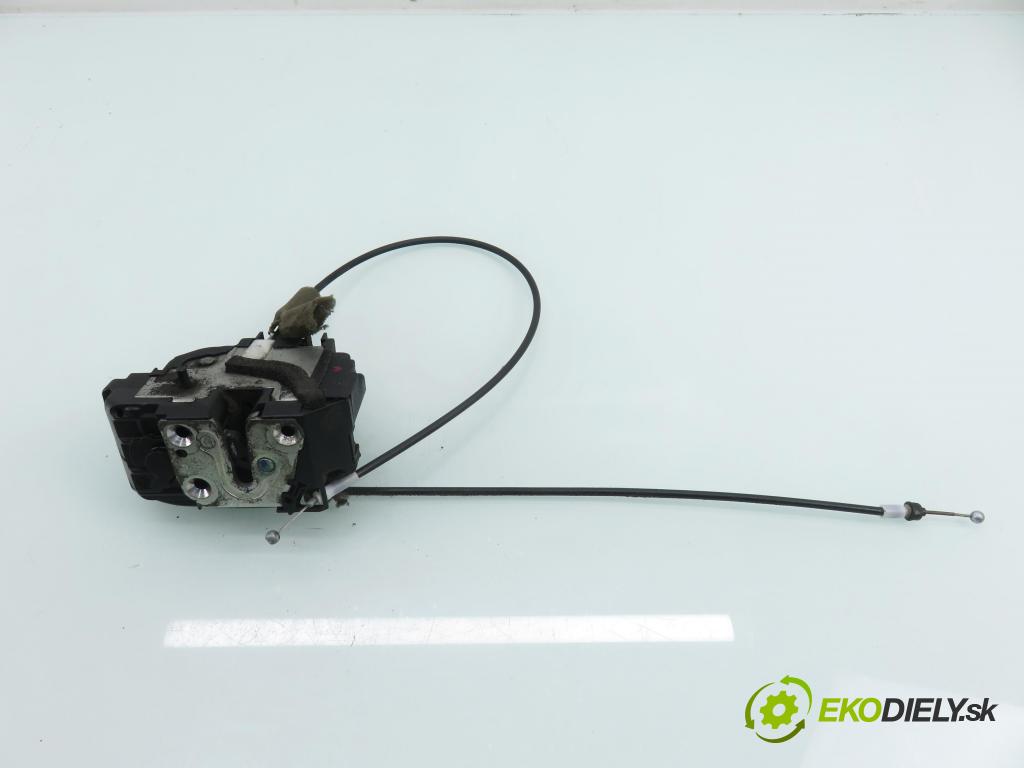 NISSAN NP300 NAVARA (D40) PICK-UP 2006 126,00 2.5 dCi 171 2488,00 zámok PTE 21206A