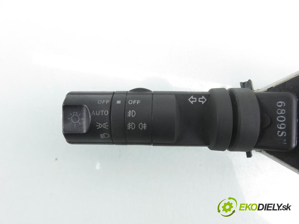 NISSAN NP300 NAVARA (D40) PICK-UP 2006 126,00 2.5 dCi 171 2488,00 PAKA/ŘAZENÍ/SADA: