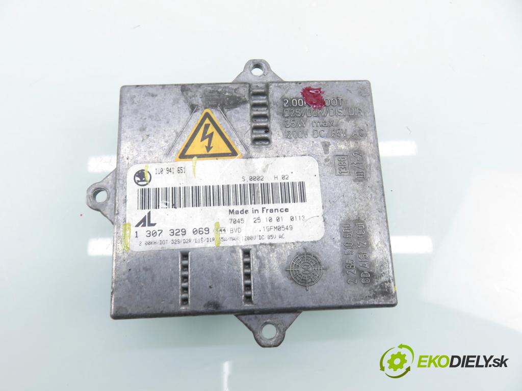 SKODA OCTAVIA I Combi (1U5) KOMBI 2003 66,00 1.9 TDI 90 - ALH 1896,00 měnič XENONOVA: 1307329069 ; 1U0941651