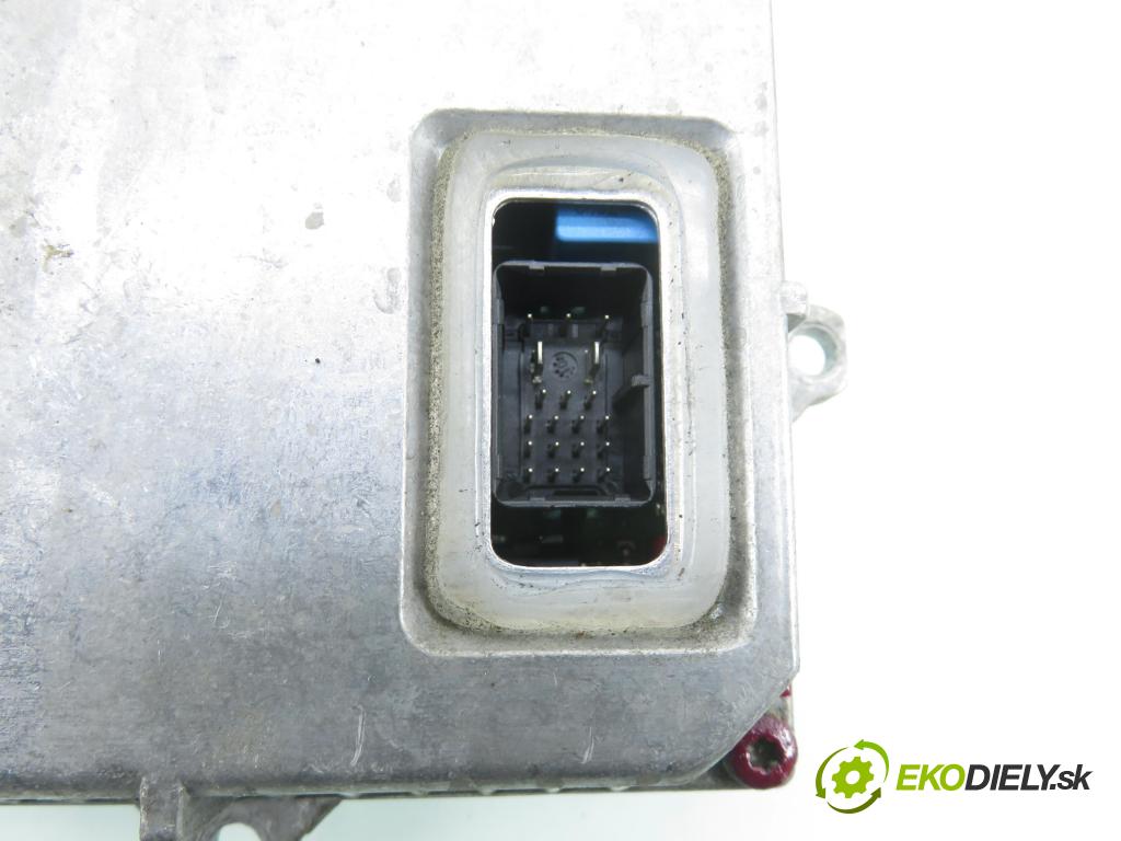 SKODA OCTAVIA I Combi (1U5) KOMBI 2003 66,00 1.9 TDI 90 - ALH 1896,00 měnič XENONOVA: 1307329069 ; 1U0941651