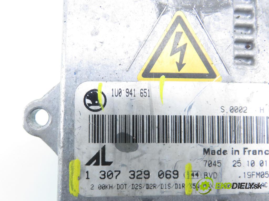 SKODA OCTAVIA I Combi (1U5) KOMBI 2003 66,00 1.9 TDI 90 - ALH 1896,00 měnič XENONOVA: 1307329069 ; 1U0941651