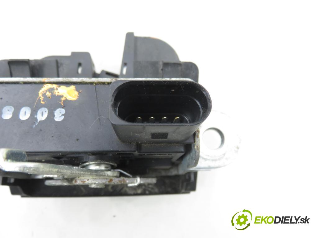 SEAT LEON (1P1) HB 2008 75,00 1.6 - BSE 1595,00 zámok dveří kufr EL. 1P0827505A