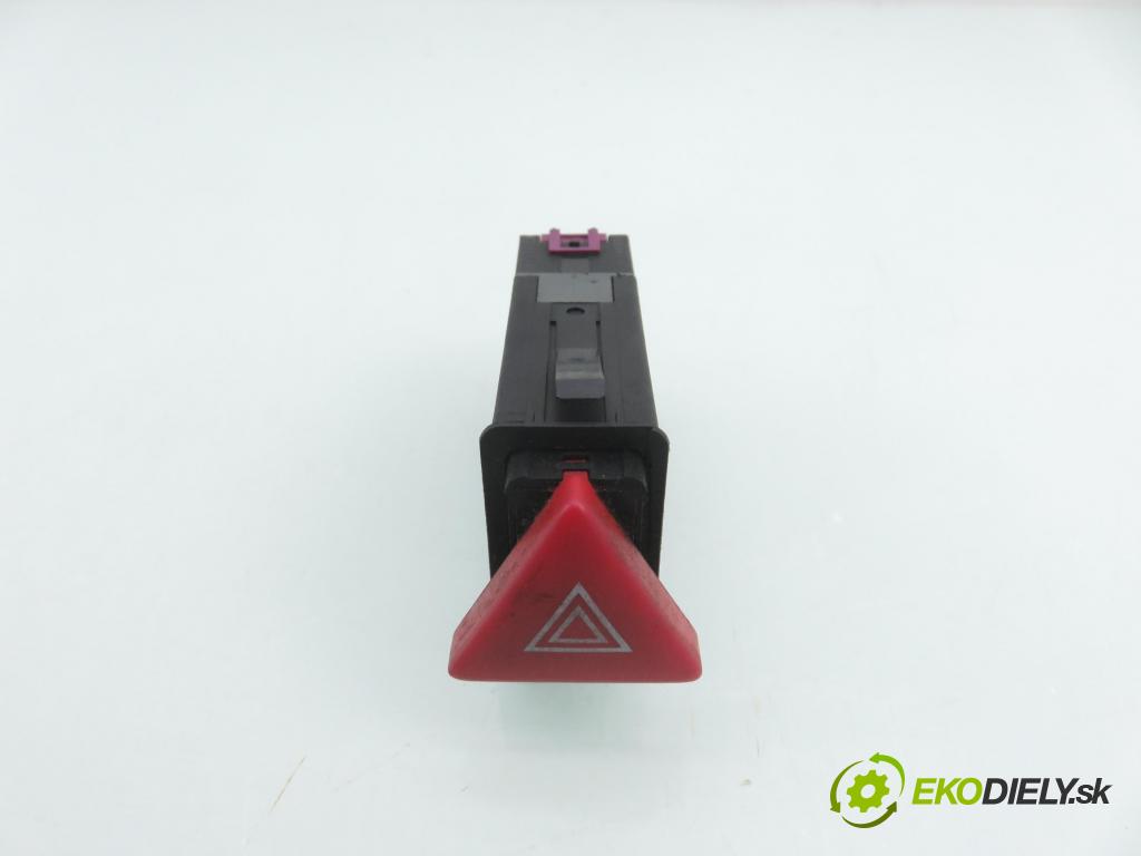 SKODA OCTAVIA I Combi (1U5) KOMBI 2003 66,00 1.9 TDI 90 - ALH 1896,00 prepínač výstražných (núdzových) 1U0953235E