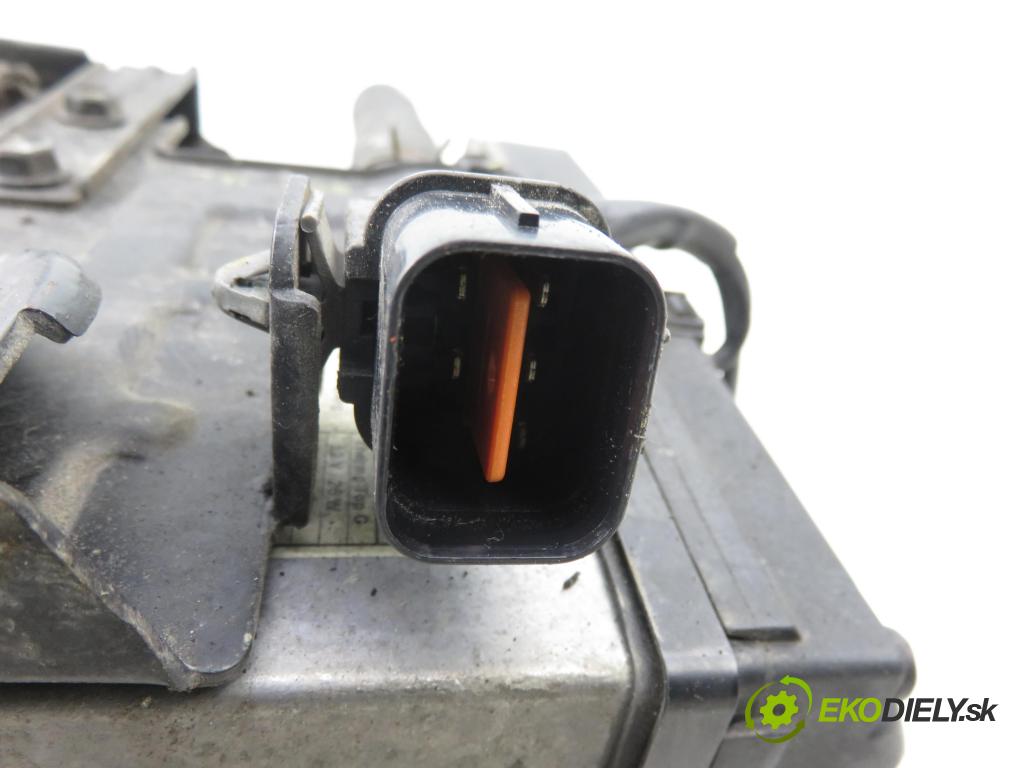 KIA SORENTO I (JC) SUV 2004 103,00 2.5 CRDi 140 - D4CB 2497,00 Webasto 000002021131 (Webasto (nezávislé kúrenie))