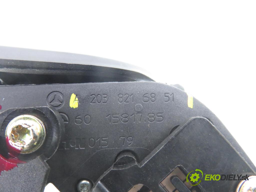 MERCEDES-BENZ KLASA C coupe (CL203) COUPE 2001 120,00 C 200 Kompressor (203.745) - M 111.955 1998,00 Ovládač rádia 2038216751 ; 2038216851