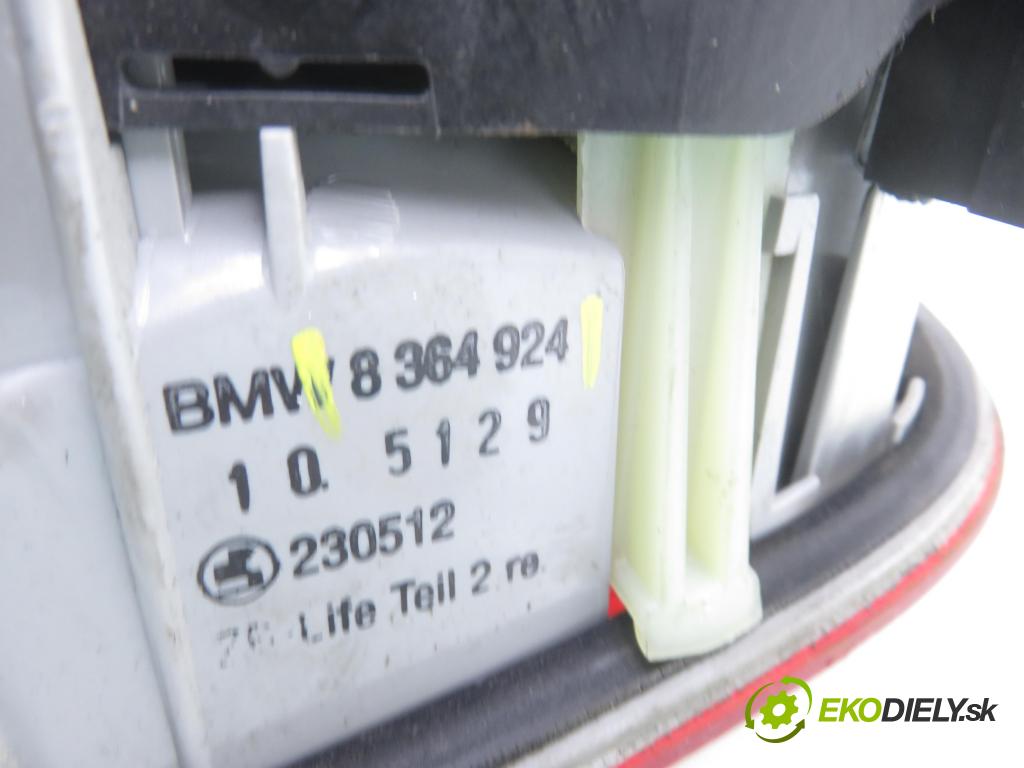 BMW 3 (E46) SEDAN 1999 77,00 316 i 105 - M43 B19 (194E1) 1895,00 Svetlo pravé zadné kufor 8364924