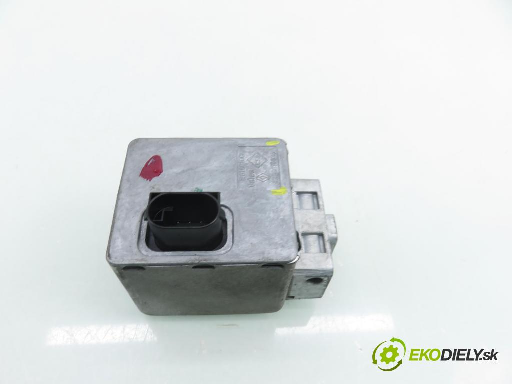 RENAULT SCENIC II (JM0/1_) MINIVAN 2005 0,00 1.6 (JM0C, JM0J, JM1B) - K4M 761 1598,00 blokáda tyče volantu 8200110033