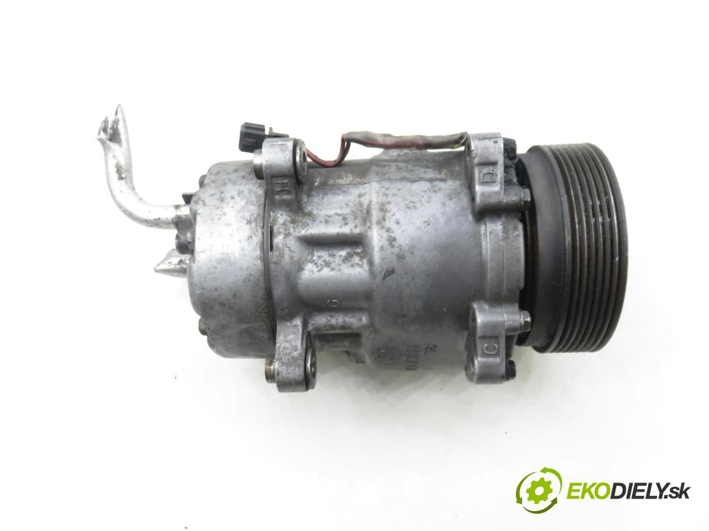 VW PASSAT B3/B4 Variant (3A5, 35I) KOMBI 1994 66,00 1.9 TDI - 1Z 1896,00 KOMPRESOR: klimatizace 7M0820803C ; 95NW9D629BB (Kompresor klimatizace)