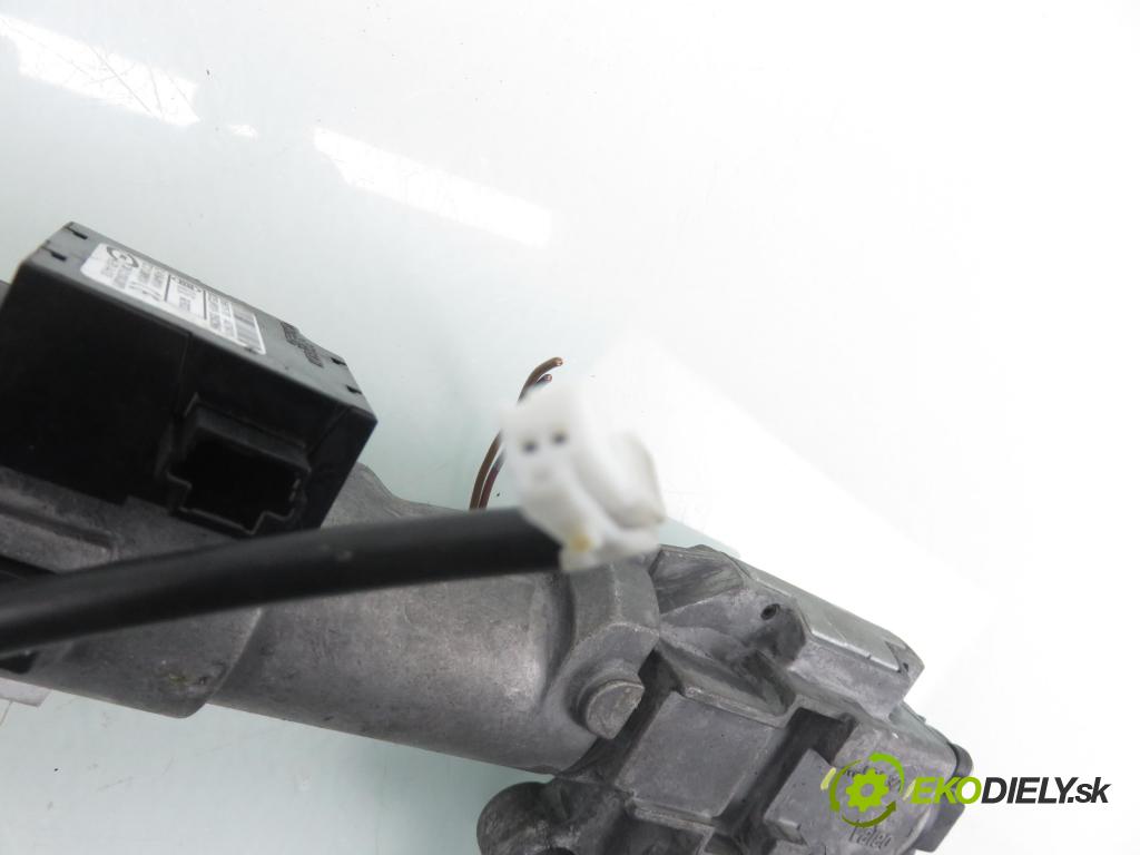 NISSAN NP300 NAVARA (D40) PICK-UP 2006 126,00 2.5 dCi 171 2488,00 spinačka / imobilizéra IMMO / Riadiaca jednotka 23710EC07B ; MB2758006753 ; N0502321