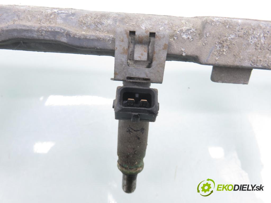 FORD FOCUS (DAW, DBW) HB 1999 74,00 1.6 16V 100 - FYDA 1596,00 lišta vstřikovací 98MFBA (Vstřikovací lišta)