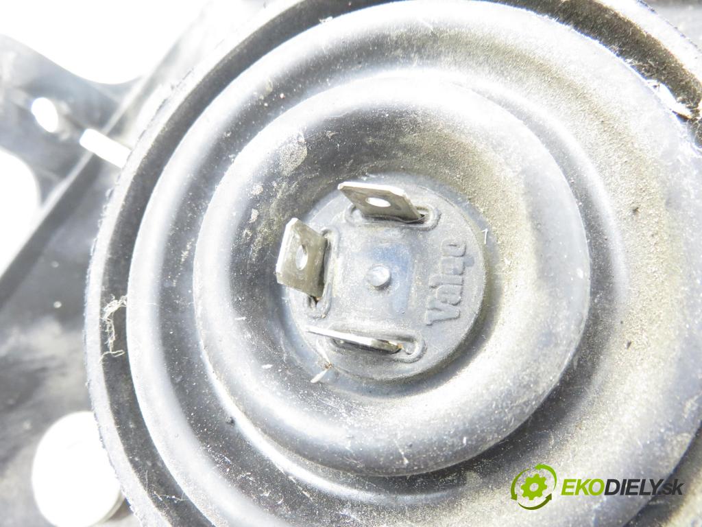 CITROEN BERLINGO / BERLINGO FIRST nadwozie wielkoprzestrzenne (MPV) KOMBIVAN 1998 55,00 1.4 i 75 - KFX 1360,00 Svetlo LP