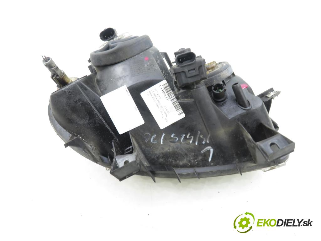 RENAULT CLIO II (BB_, CB_) HB 2001 43,00 1.2 8V 58 - D7F 726 1149,00 Svetlo LP