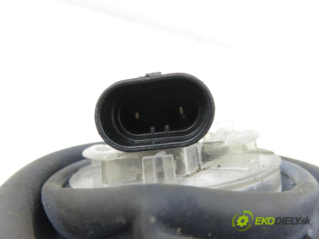 RENAULT CLIO II (BB_, CB_) HB 2001 43,00 1.2 8V 58 - D7F 726 1149,00 Svetlo LP