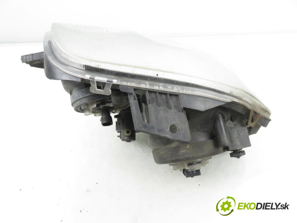 RENAULT CLIO II (BB_, CB_) HB 2001 43,00 1.2 8V 58 - D7F 726 1149,00 Svetlo PP
