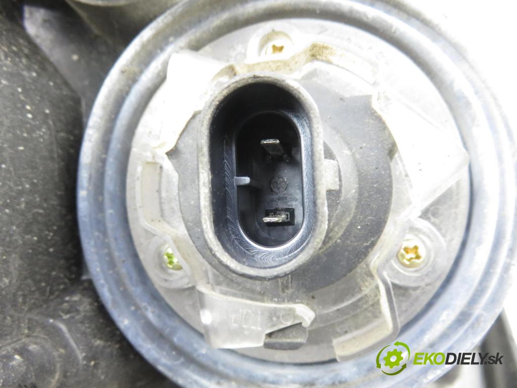 RENAULT CLIO II (BB_, CB_) HB 2001 43,00 1.2 8V 58 - D7F 726 1149,00 Svetlo PP