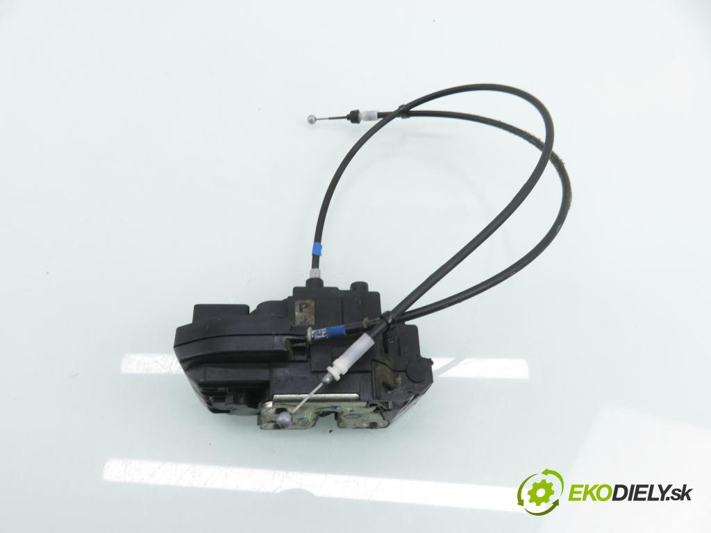 NISSAN NP300 NAVARA (D40) PICK-UP 2006 126,00 2.5 dCi 171 2488,00 zámok 28406B