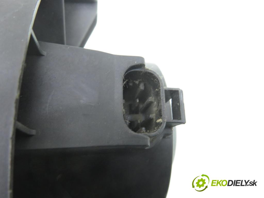 NISSAN NP300 NAVARA (D40) PICK-UP 2006 126,00 2.5 dCi 171 2488,00 Ventilátor vetráku 5NEH19D583AB