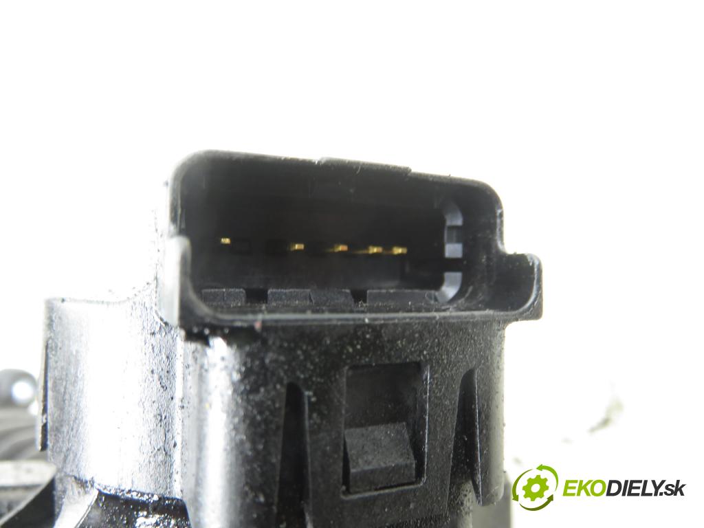 FORD FOCUS II Turnier (DA_, FFS, DS) KOMBI 2005 66,00 1.6 TDCI 90 1560,00 škrtíci klapka 9643836980 ; 25344296 (Škrticí klapka)