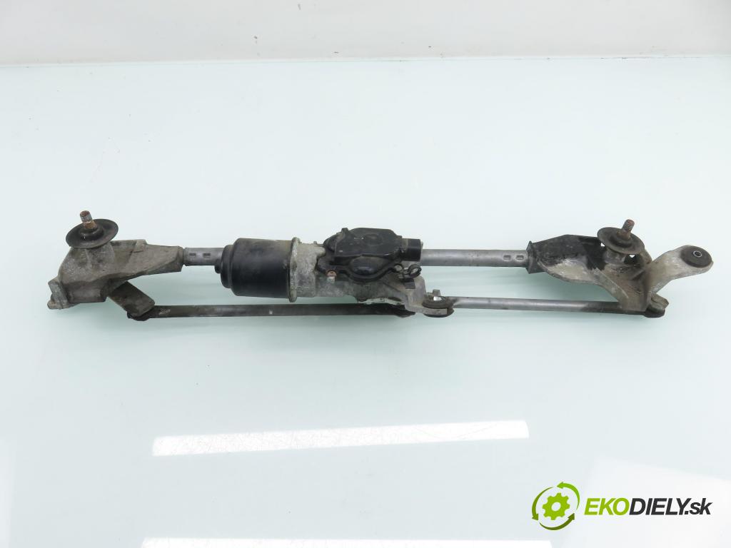 NISSAN NP300 NAVARA (D40) PICK-UP 2006 126,00 2.5 dCi 171 2488,00 Motorček stieračov