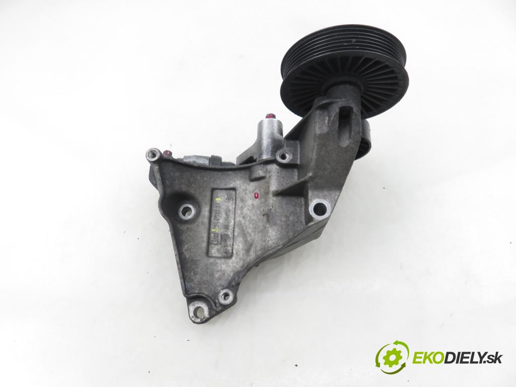 OPEL VECTRA C (Z02) LIFTBACK 2004 92,00 2.2 DTI 16V 125 - Y 22 DTR 2172,00 uchycení alternátora 24401737