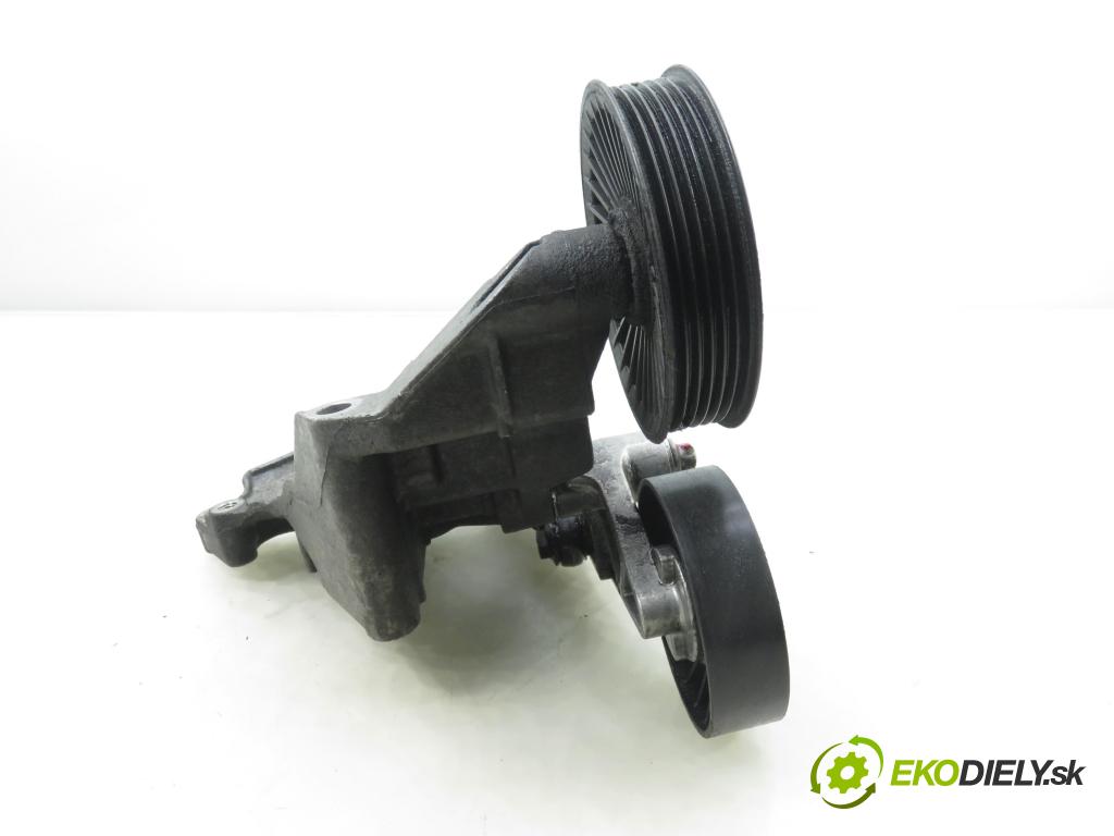 OPEL VECTRA C (Z02) LIFTBACK 2004 92,00 2.2 DTI 16V 125 - Y 22 DTR 2172,00 uchycení alternátora 24401737