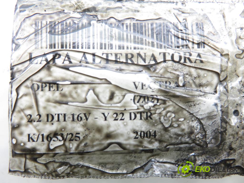 OPEL VECTRA C (Z02) LIFTBACK 2004 92,00 2.2 DTI 16V 125 - Y 22 DTR 2172,00 uchycení alternátora 24401737