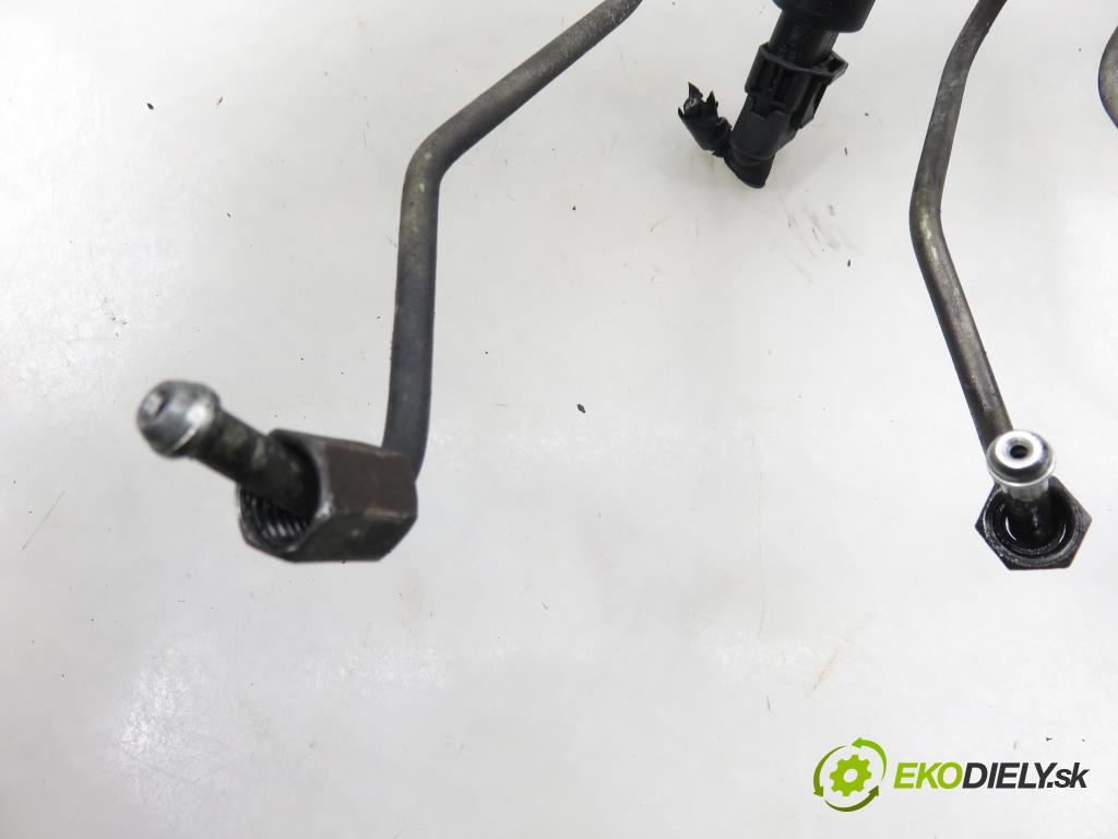 KIA SORENTO I (JC) SUV 2004 103,00 2.5 CRDi 140 - D4CB 2497,00 Lišta vstrekovacia 0445214061 ; 314004A010 ; 0281002568 (Vstrekovacia lišta)