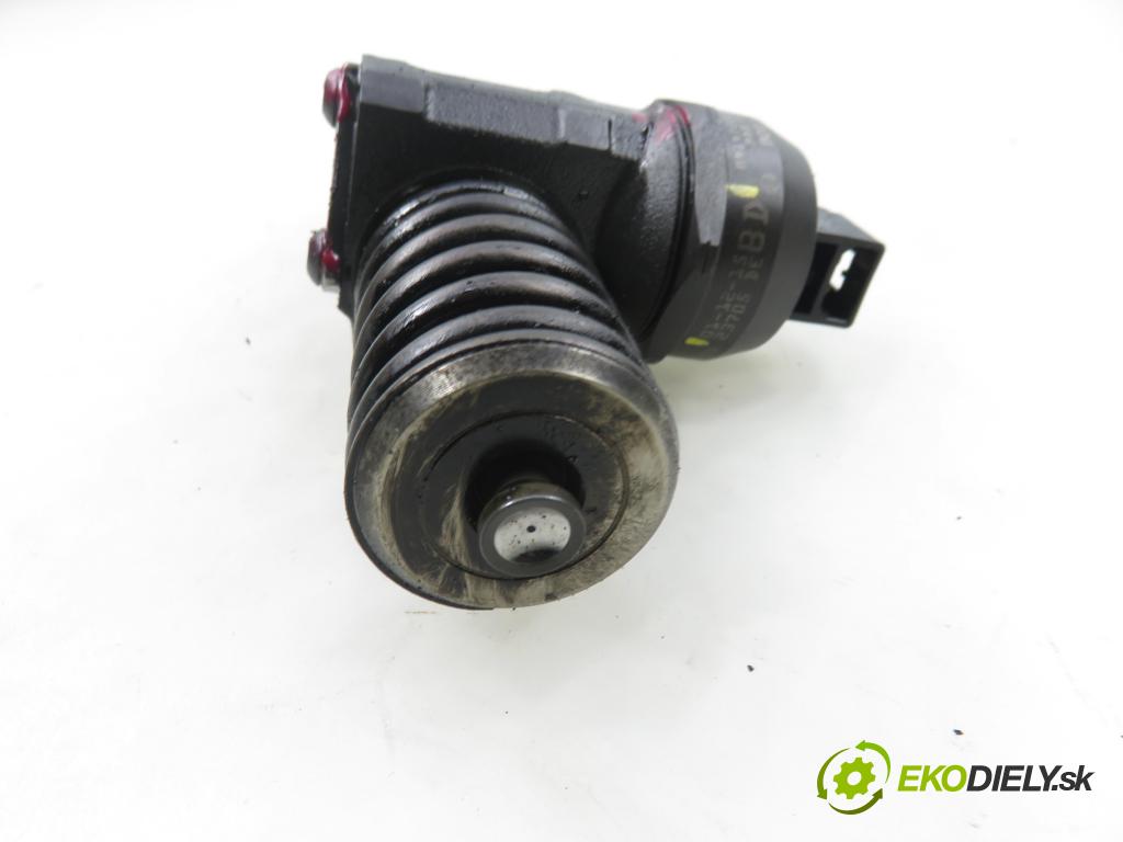 FORD GALAXY (WGR) VAN 2002 85,00 1.9 TDI PD 115 - AUY 1896,00 Vstrekovač 038130073AK ; 0414720038 (Vstrekovač paliva)