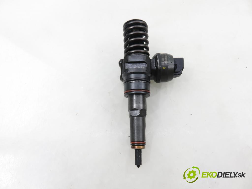 FORD GALAXY (WGR) VAN 2002 85,00 1.9 TDI PD 115 - AUY 1896,00 Vstrekovač 038130073AK ; 0414720038 (Vstrekovač paliva)