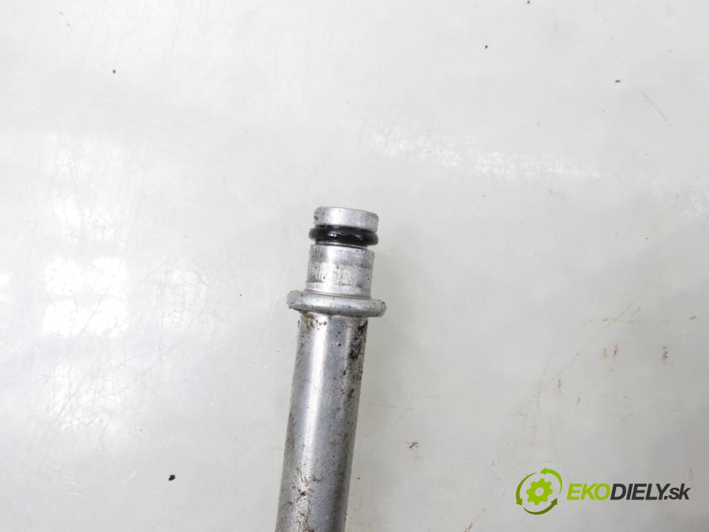 FORD TRANSIT Furgon (FA_ _) FURGON 2000 66,00 2.4 DI (FAA_, FAB_, FAC_, FAD_) - D2FA 2402,00 rúrka / Rúra servočerpadlo