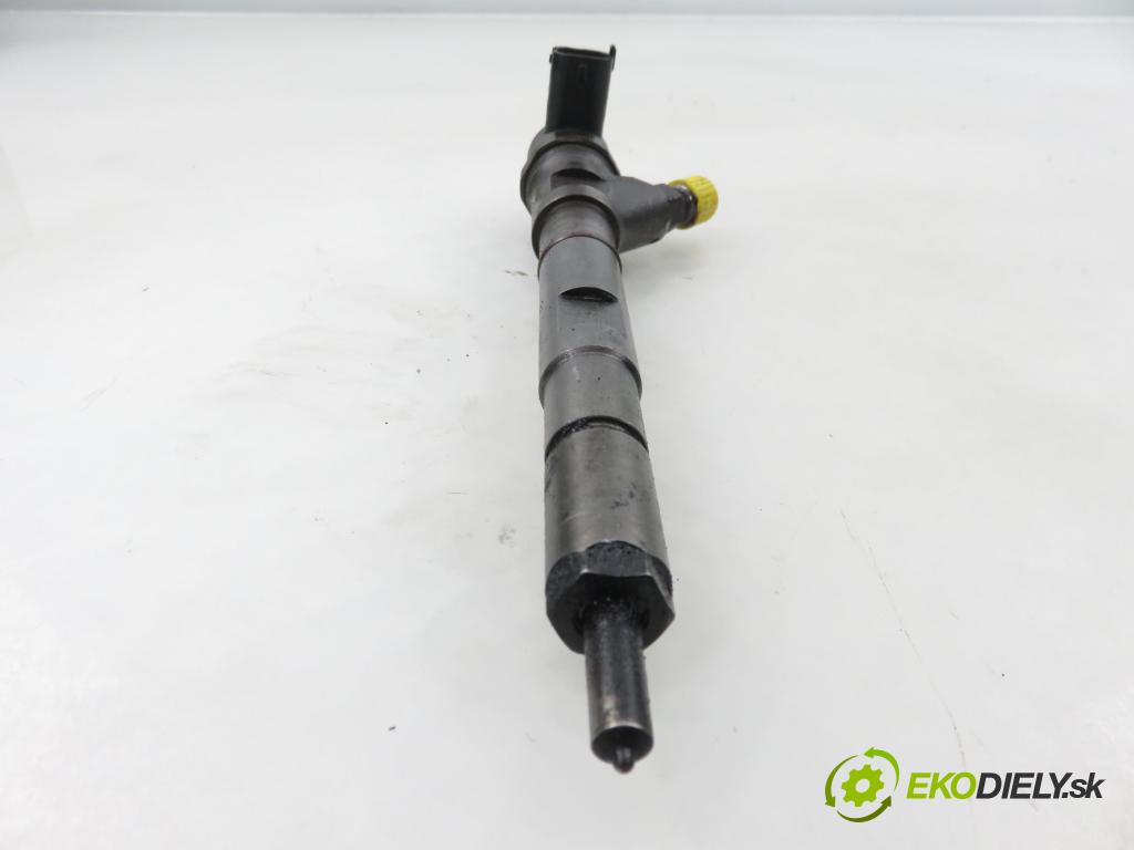 KIA SORENTO I (JC) SUV 2004 103,00 2.5 CRDi 140 - D4CB 2497,00 vstřikovač 0445110186 ; 338004A150 (Vstřikovač paliva)