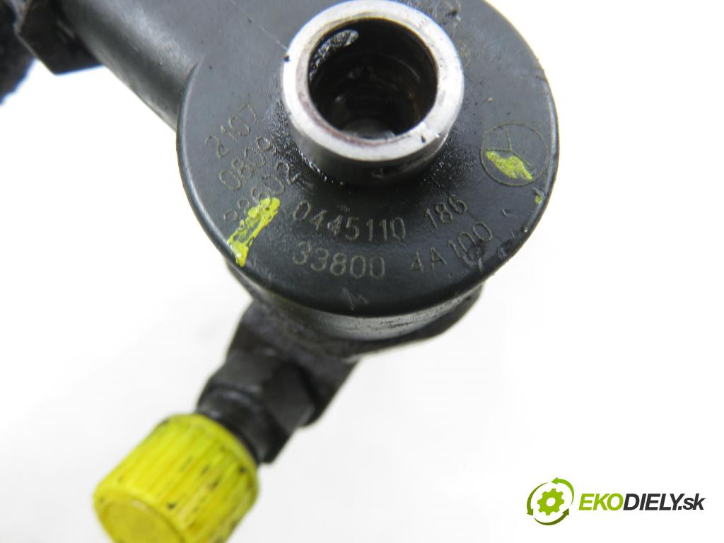 KIA SORENTO I (JC) SUV 2004 103,00 2.5 CRDi 140 - D4CB 2497,00 vstřikovač 0445110186 ; 338004A100 (Vstřikovač paliva)