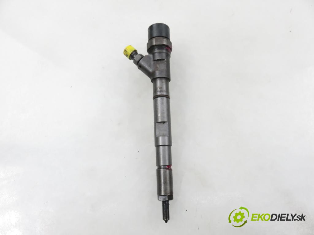 KIA SORENTO I (JC) SUV 2004 103,00 2.5 CRDi 140 - D4CB 2497,00 vstřikovač 0445110186 ; 338004A120 (Vstřikovač paliva)