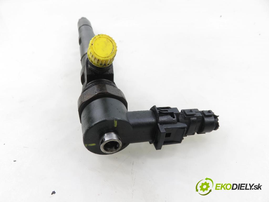 KIA SORENTO I (JC) SUV 2004 103,00 2.5 CRDi 140 - D4CB 2497,00 vstřikovač 0445110186 ; 338004A120 (Vstřikovač paliva)