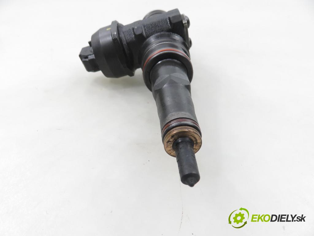 FORD GALAXY (WGR) VAN 2002 85,00 1.9 TDI PD 115 - AUY 1896,00 vstříkovač 038130073AK ; 0414720038 (Vstřikovač paliva)