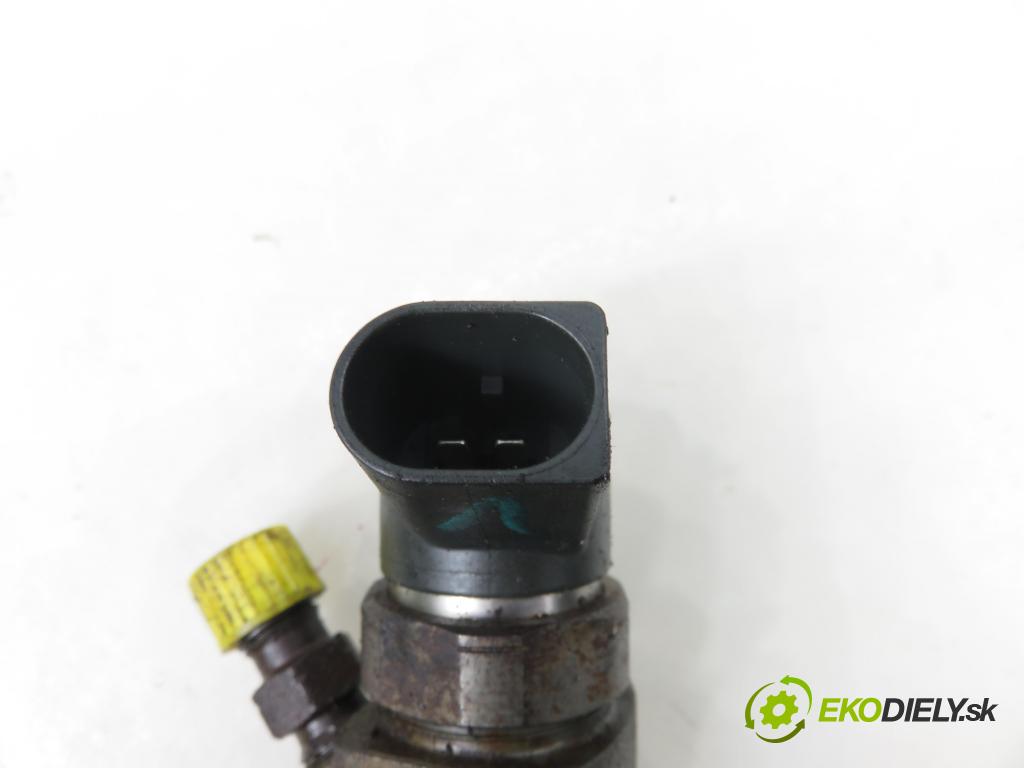 BMW 1 (E87) HB 2007 0,00 118 d - N47 D20 A 1995,00 vstrekovač 7798446 ; 0445110289 (Vstrekovač paliva)