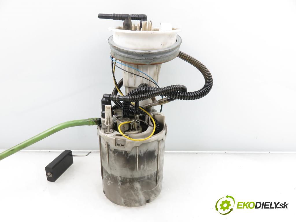 AUDI A4 (8E2, B6) SEDAN 2001 96,00 1.9 TDI PD 130 - AWX 1896,00 Pumpa paliva 8E0919050D ; 220212002005