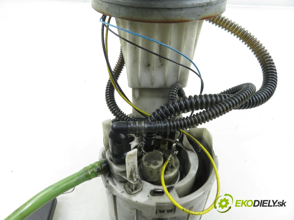 AUDI A4 (8E2, B6) SEDAN 2001 96,00 1.9 TDI PD 130 - AWX 1896,00 Pumpa paliva 8E0919050D ; 220212002005