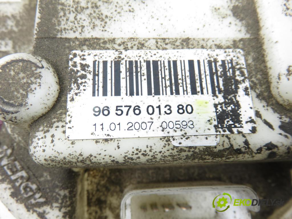 CITROEN C4 Picasso I (UD_) MINIVAN 2007 92,00 1.8 i 16V - 6FY (EW7A) 1749,00 Pumpa paliva 9657601380