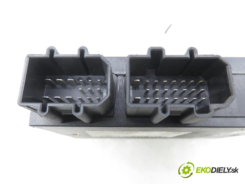 VW BORA (1J2) SEDAN 2002 66,00 1.9 TDI 90 - ALH 1896,00 MODUL komfortu 1C0959799B