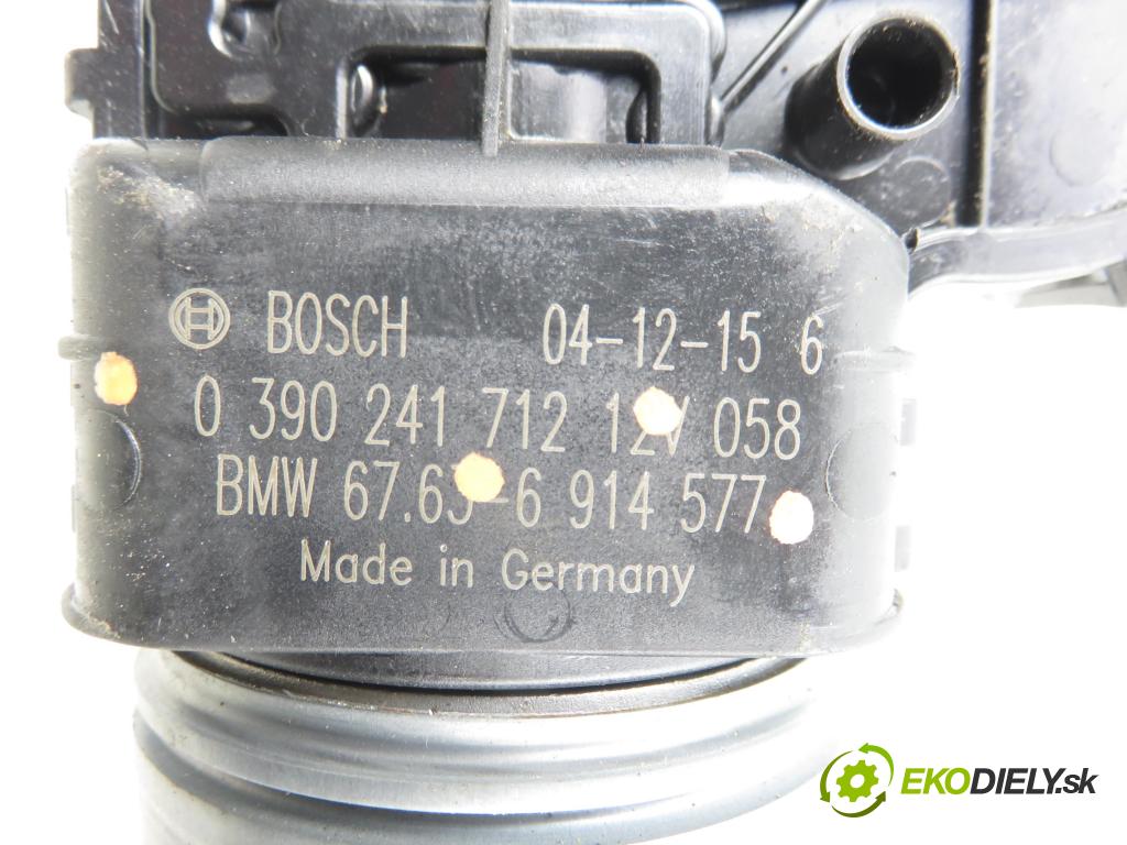 BMW 3 (E46) SEDAN 2005 85,00 316 i - N46 B18 A 1796,00 motorek stěračů PŘEDNÍ: 0390241712 ; 6914577