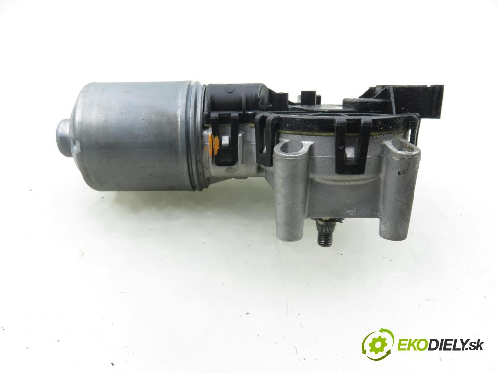 BMW 3 (E46) SEDAN 2005 85,00 316 i - N46 B18 A 1796,00 motorek stěračů PŘEDNÍ: 0390241712 ; 6914577