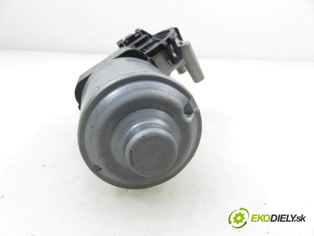 BMW 3 (E46) SEDAN 2005 85,00 316 i - N46 B18 A 1796,00 motorek stěračů PŘEDNÍ: 0390241712 ; 6914577