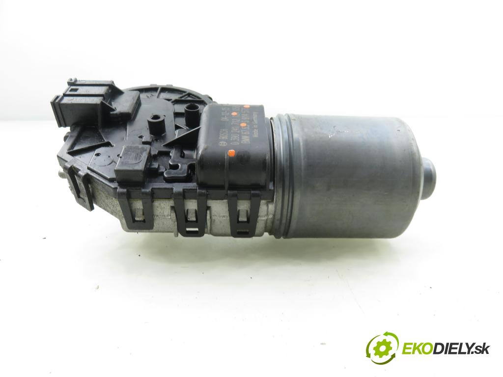 BMW 3 (E46) SEDAN 2005 85,00 316 i - N46 B18 A 1796,00 motorek stěračů PŘEDNÍ: 0390241712 ; 6914577