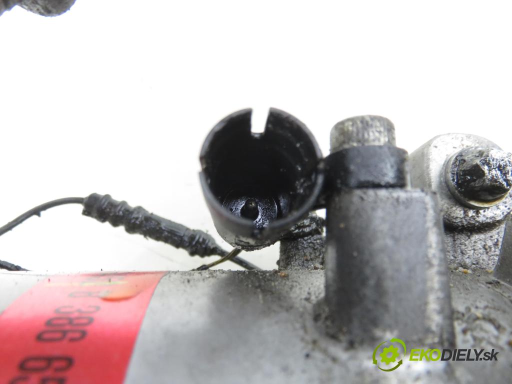 BMW 3 (E46) SEDAN 1999 77,00 316 i 105 - M43 B19 (194E1) 1895,00 KOMPRESOR: klimatizace 8386650 ; 8390646 (Kompresor klimatizace)