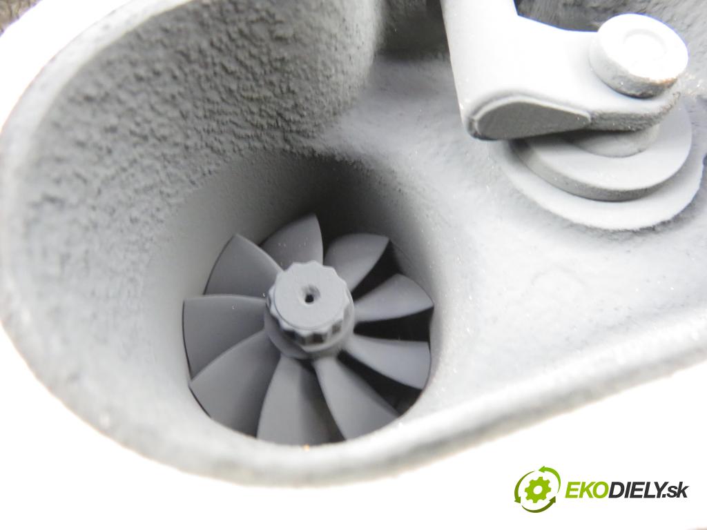 KIA SORENTO I (JC) SUV 2004 103,00 2.5 CRDi 140 - D4CB 2497,00 RYCHLONABÍJEČKA: 282004A101 (Kompletní turbodmychadlo)